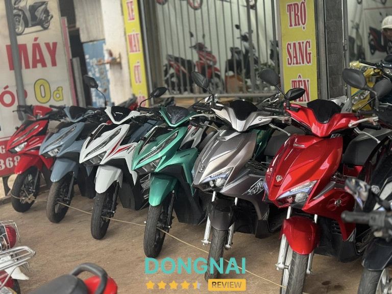 Cửa Hàng Xe Máy Tân