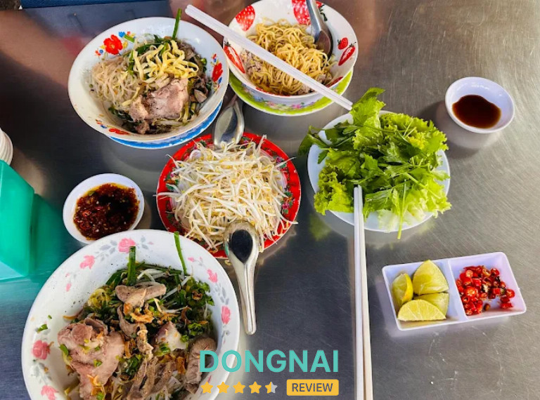 Hủ Tiếu Cây Xoài Bửu Long