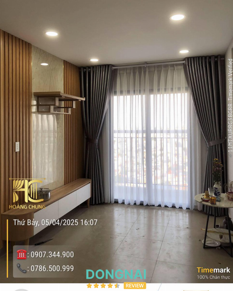 Màn cửa Hoàng Chung