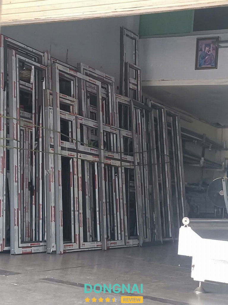 Cửa Hàng Nhôm Kính Hoàng Anh Biên Hòa - P. Tân Biên