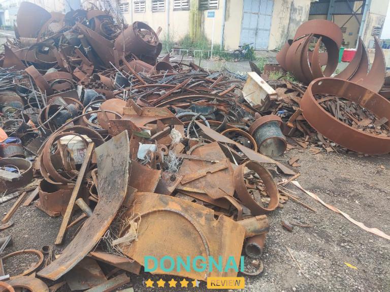 Công Ty TNHH Thu Mua Phế Liệu Hòa Bình