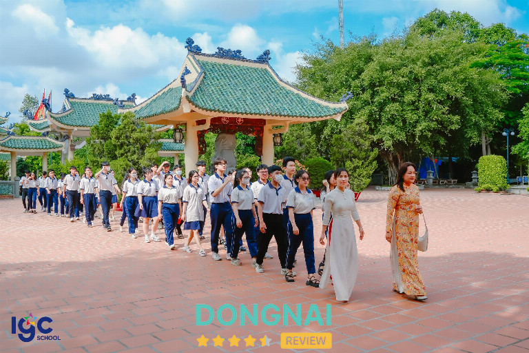 Tham quan văn miếu Trấn Biên