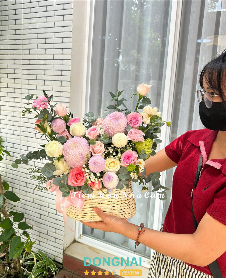 Tiệm Hoa Nhà Cam - Nguyễn Hữu Cảnh