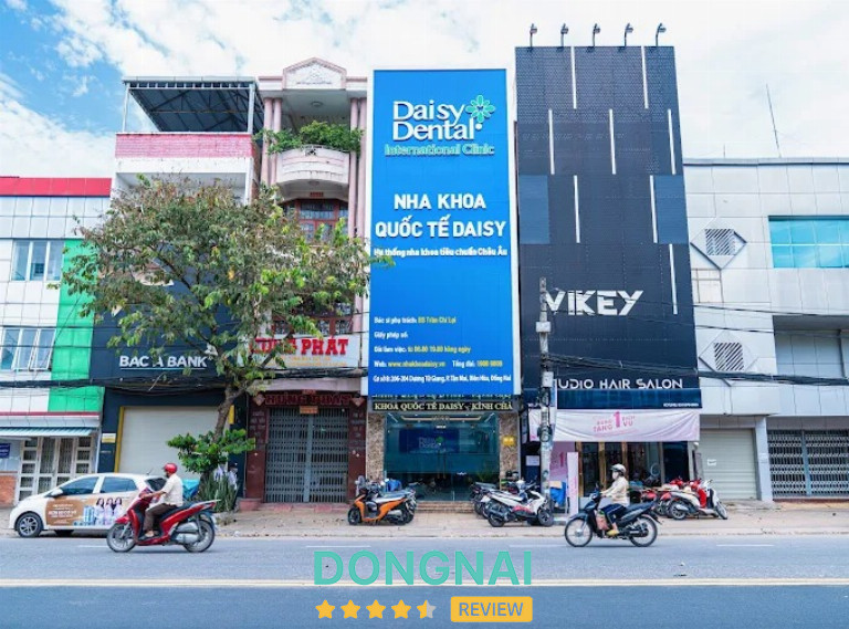 Nha Khoa Quốc Tế Daisy - 303 Phan Trung