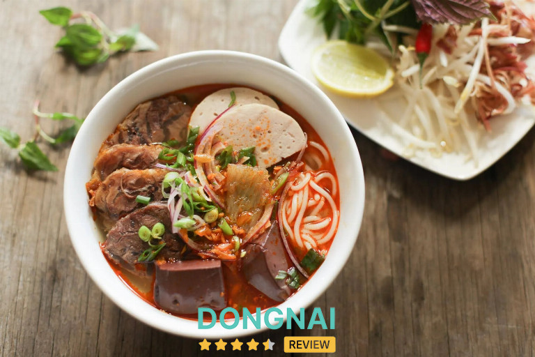 Lựa chọn quán bún bò có chất lượng nước dùng và nguyên liệu