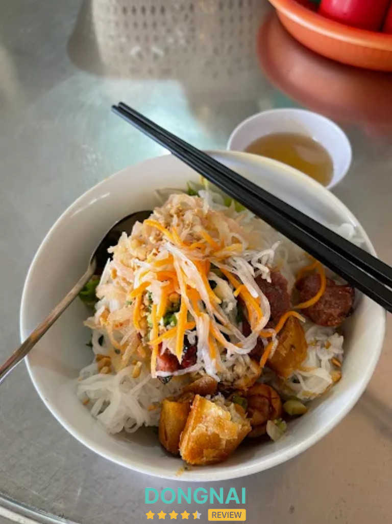 Bún Thịt Nướng - Bún Mọc Út Na - 30 Nguyễn Văn Hoa