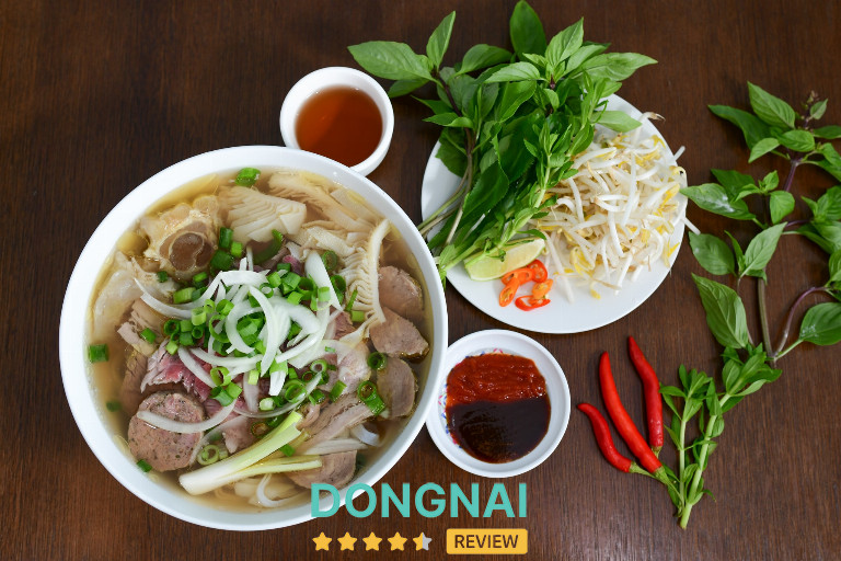 Phở Nam – Chợ Cây Tràm - Đối diện 219 Cách Mạng Tháng 8