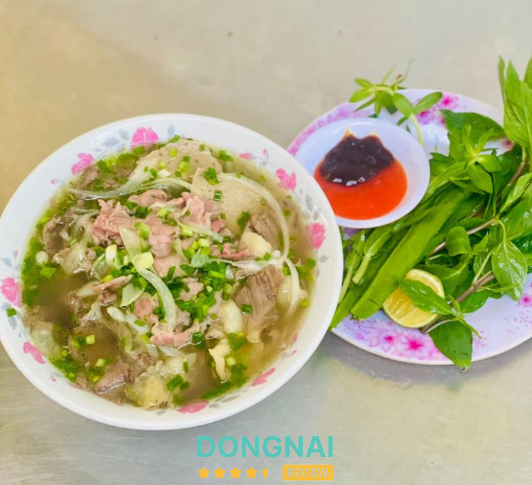 Quán Hoàng Tiên – 160 Lê Đại Hành