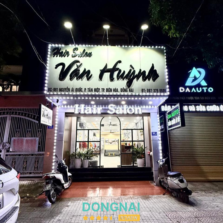 Salon Văn Huỳnh - 961 Nguyễn Ái Quốc