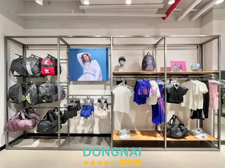 Adidas Store Vincom Biên Hòa - 1096 Phạm Văn Thuận