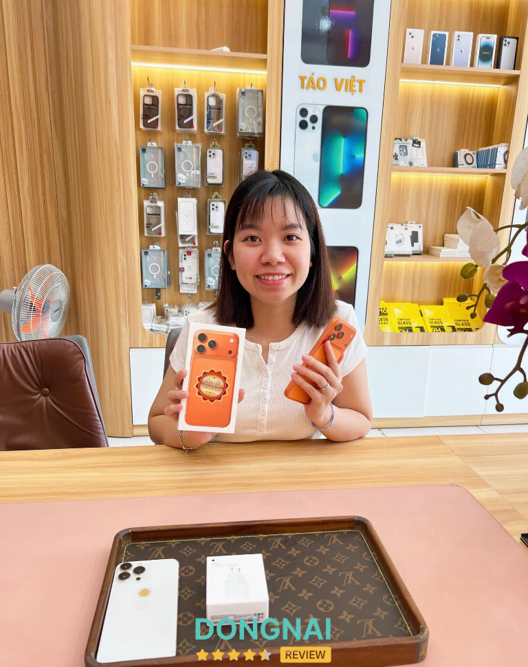 Cửa hàng điện thoại Táo Việt – 44 Trần Hưng Đạo