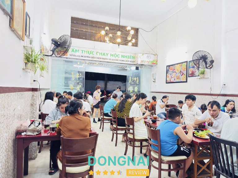 Ẩm Thực Chay Mộc Nhiên – 28 Cách Mạng Tháng 8