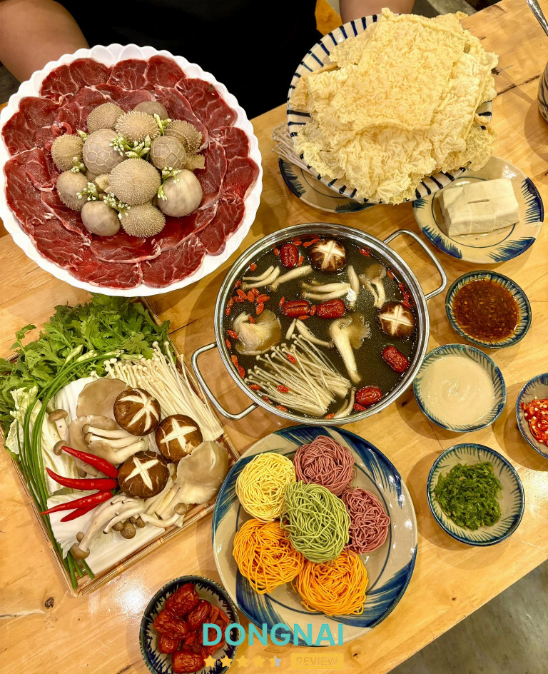 Lẩu Bò Nhà Gỗ - 46 Võ Thị Sáu