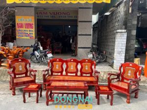 Cửa hàng bàn ghế gỗ tại Đồng Nai