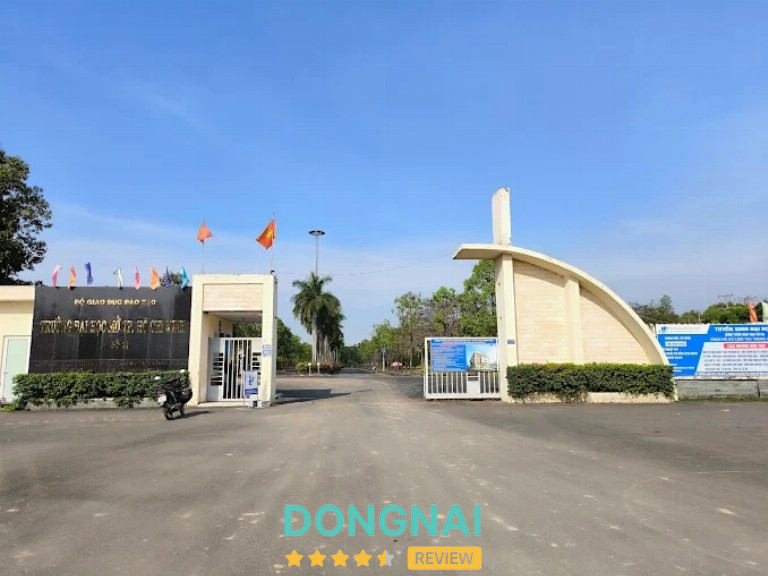 Trường Đại Học Mở TPHCM - P. Long Hưng