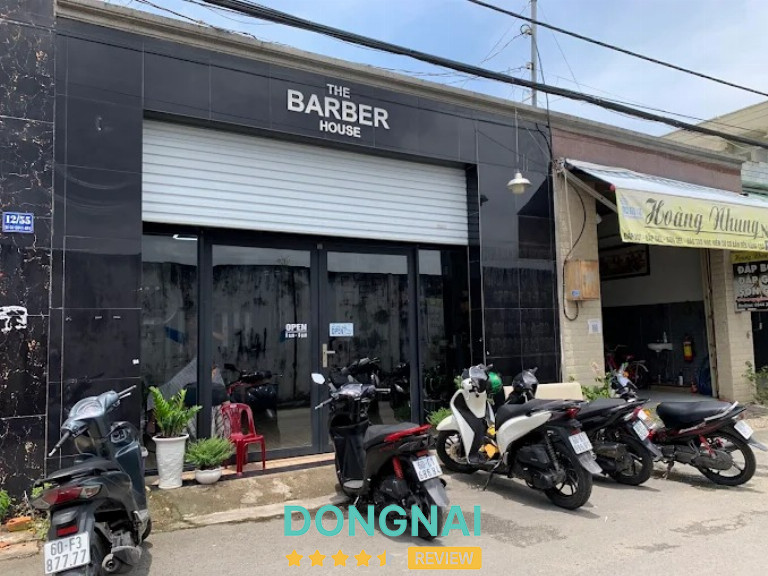 K Barber House - 131/1 Khu Phố 2