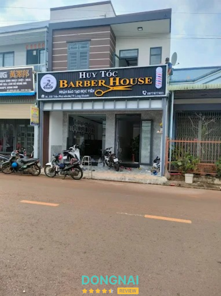 Huy Tóc Barber House - 1A235 Trần Phú