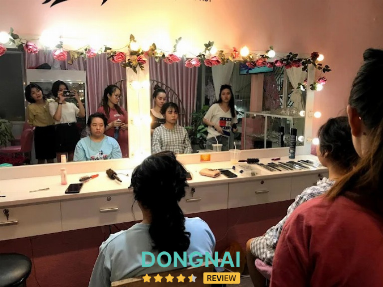 dịch vụ make up dự tiệc ở Biên Hòa