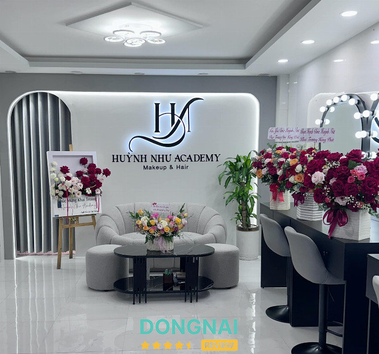 make up trang điểm dự tiệc ở Nhơn Trạch