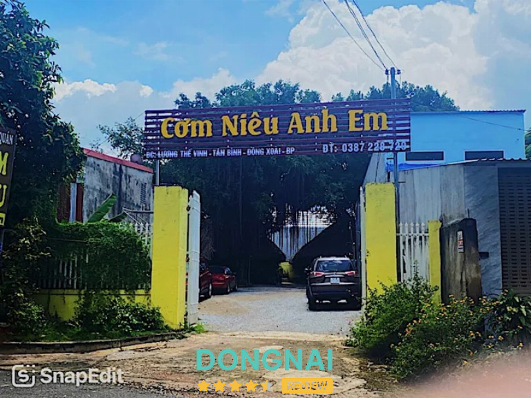 Cơm Niêu Anh Em - Tân Bình 