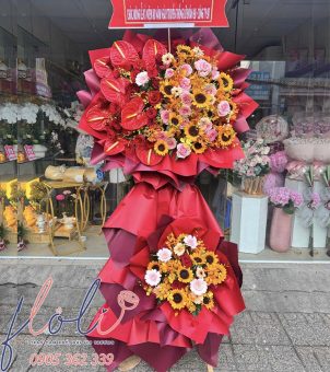 FLoLi làm kệ hoa khai trương ở Đồng Nai